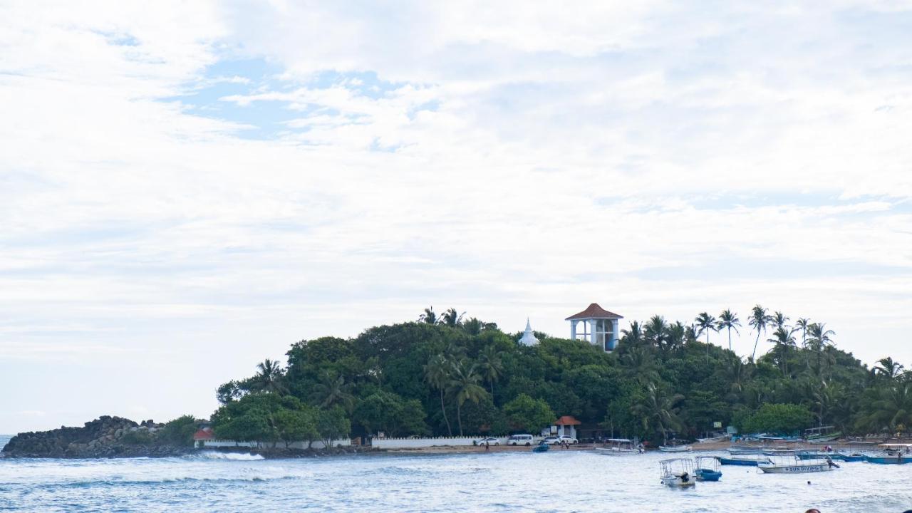 Rastha Pastha Beach Villa Unawatuna Esterno foto