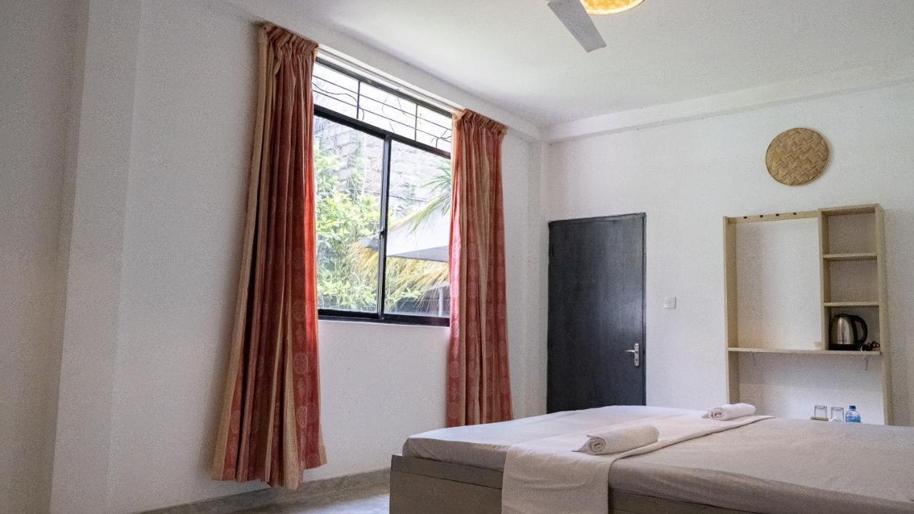 Rastha Pastha Beach Villa Unawatuna Esterno foto